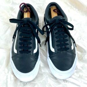 Black & White leather Vans sz 8